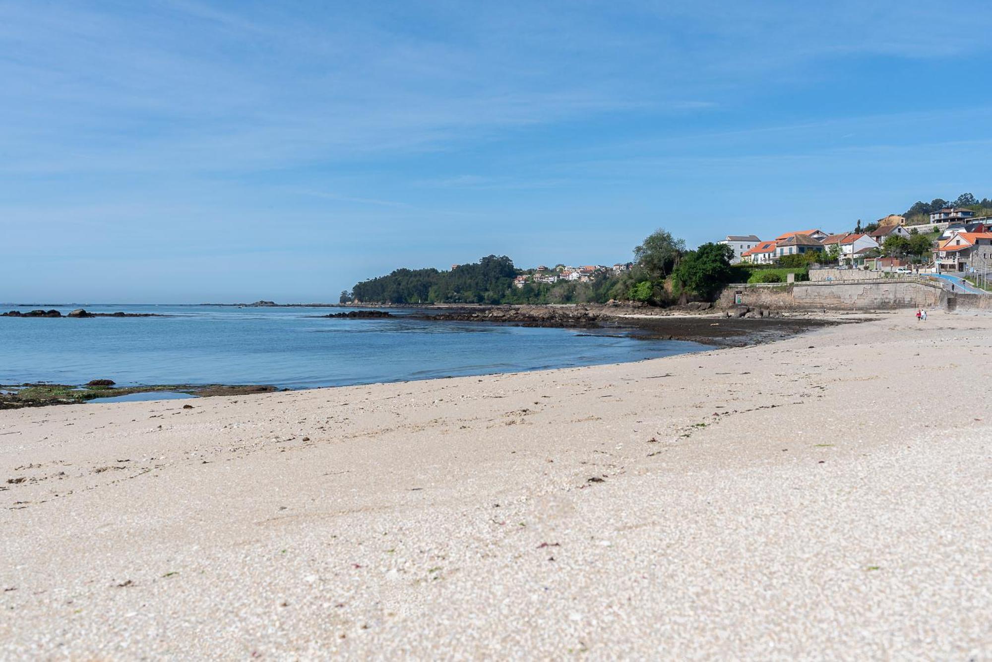 Apartamento Espacioso Cerca De La Playa Con Aire Acondicionado Apartman Moaña Kültér fotó