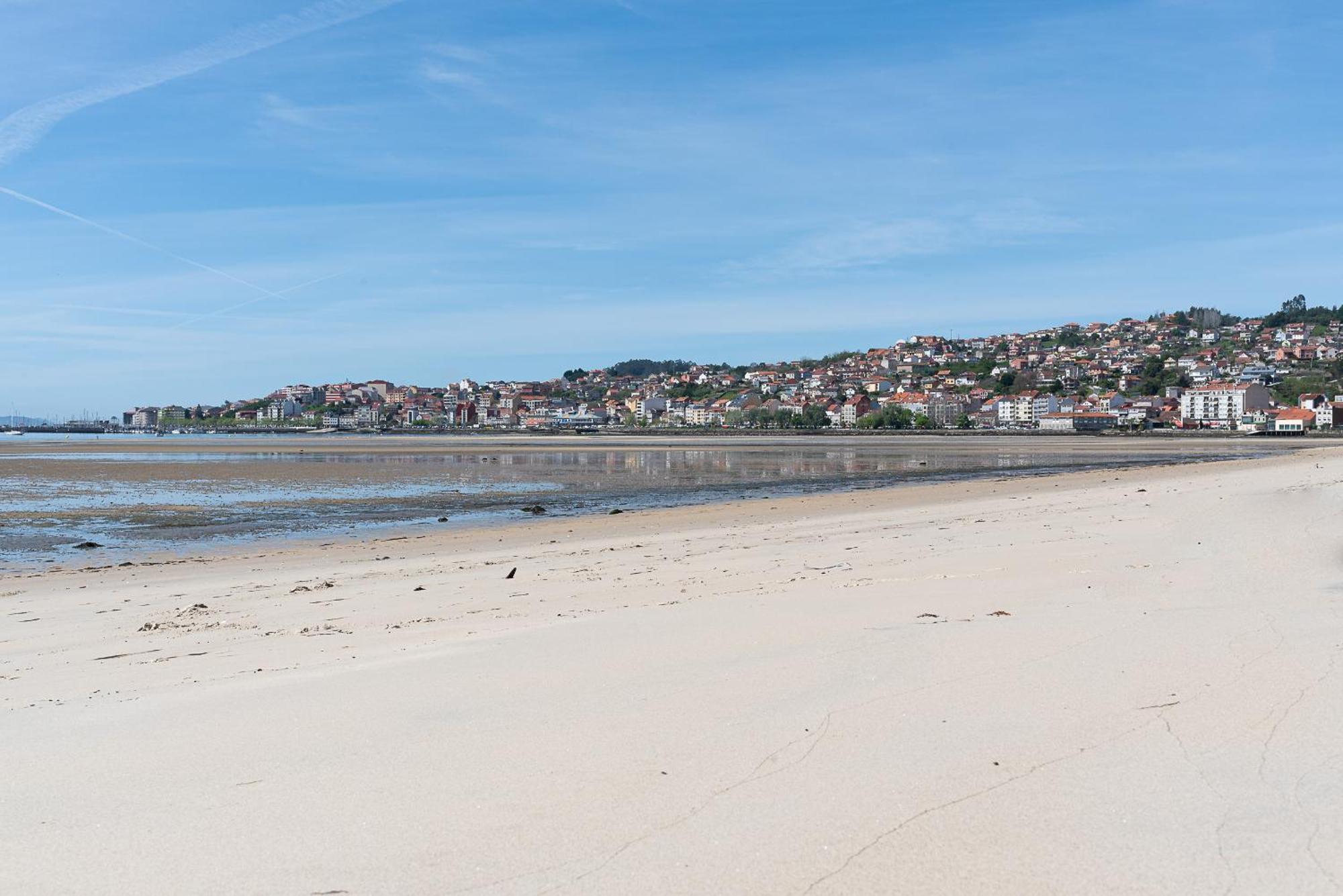 Apartamento Espacioso Cerca De La Playa Con Aire Acondicionado Apartman Moaña Kültér fotó